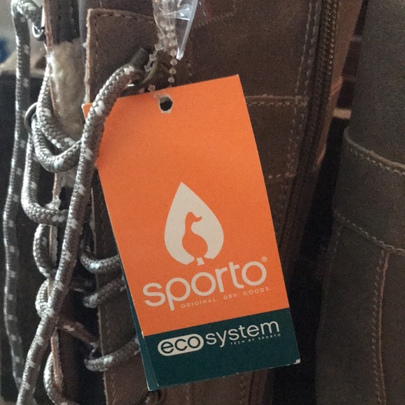 Bnwt snow boot size 8 - Picture 2 of 9